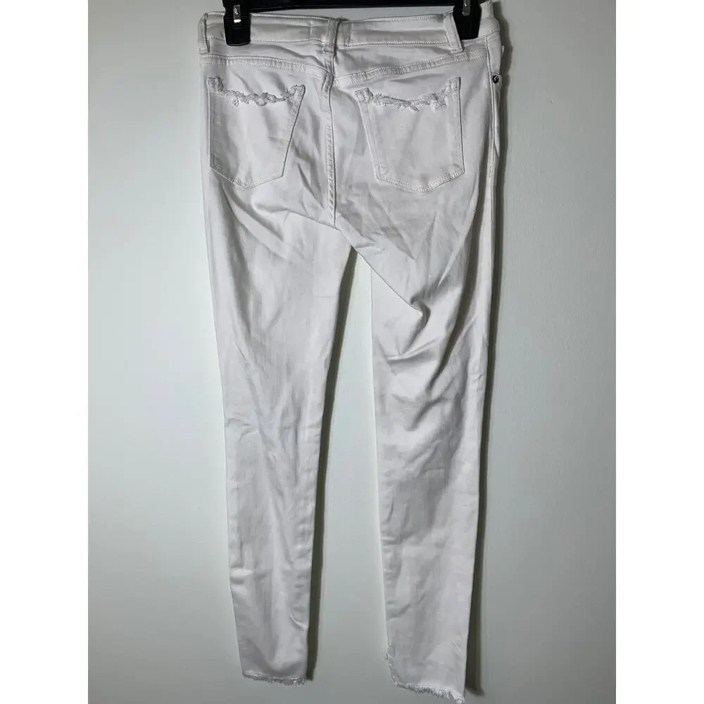 DL1961 girls white